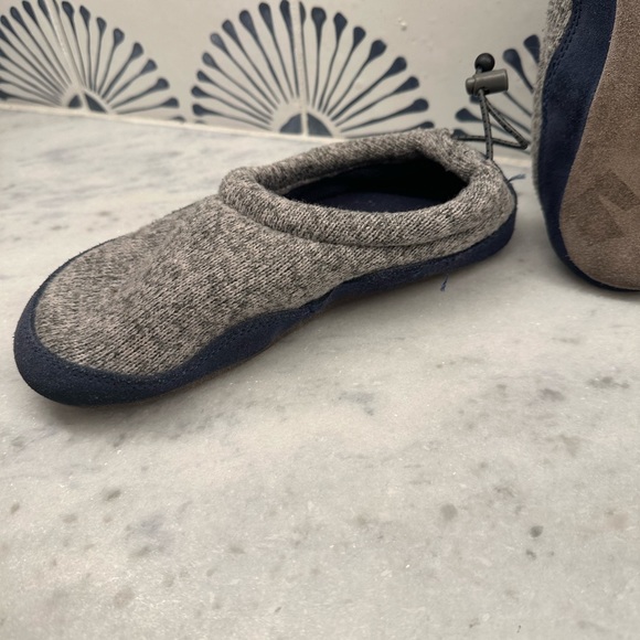 LL Bean Sweater Fleece Slippers - Picture 5 of 6